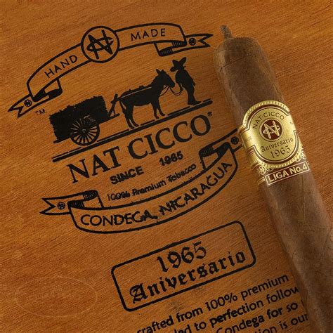 Nat cicco aniversario 1965 liga no. 4  Box of 5 Cigars: 1X Churchill, 1X Robusto, 1x Robusto Grande, 1X Toro, 1X Tor